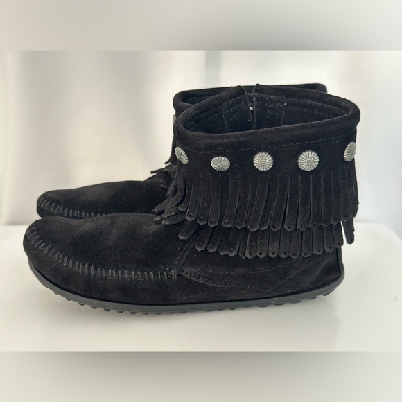 Minnetonka High Top Side Zip Boot (SH103) - Picture 6 of 11